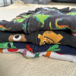 5 Pieces! Old Navy Pajamas 18-24mo Dinosaur, Pirate, Halloween, Veggies, Fireman